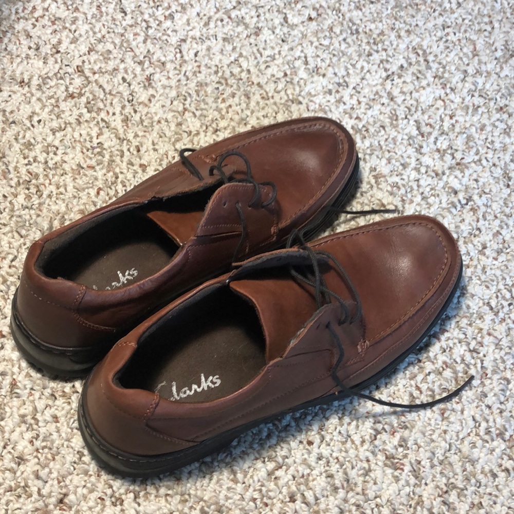 Clarks Men’s Brown Oxford Dress Shoes